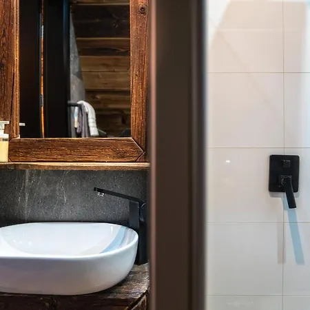 Harnasiowa Izba - Pod Giewontem *