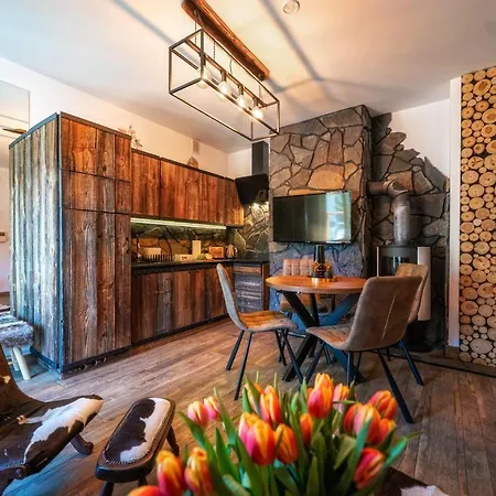 Harnasiowa Izba - Pod Giewontem *