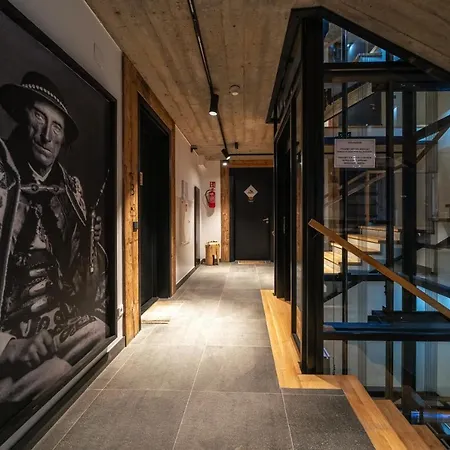 Harnasiowa Izba - Pod Giewontem *