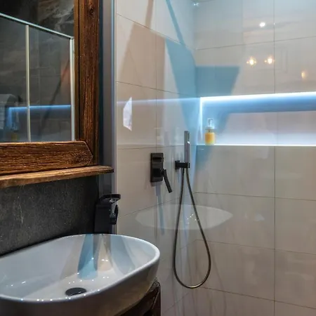 Harnasiowa Izba - Pod Giewontem *